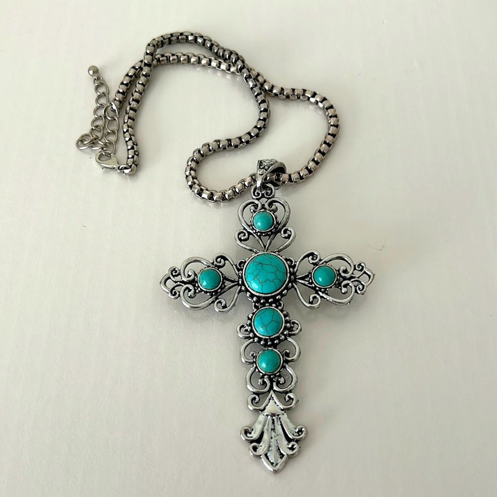 Fashion Jewelry in turquoise color